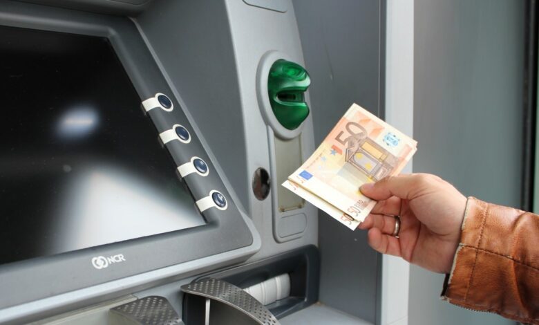 Digitaler Euro Einführung - ist das das Ende von Bargeld? Was bedeutet diese Änderungen für Rentner und Bürgergeld-Empfänger?